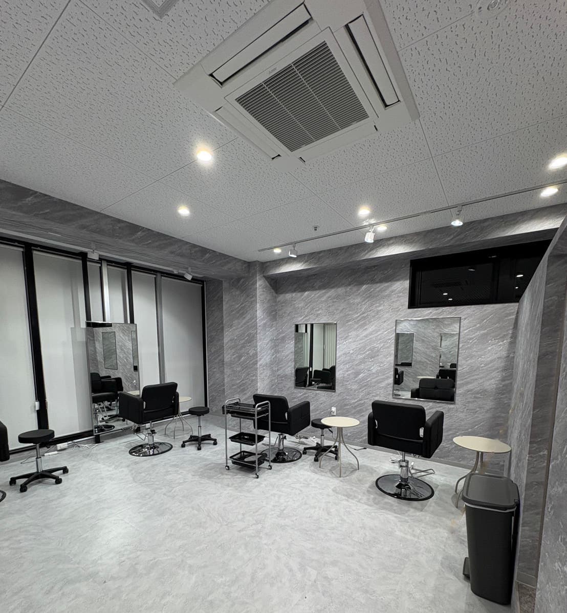 ulus KOBE 内観